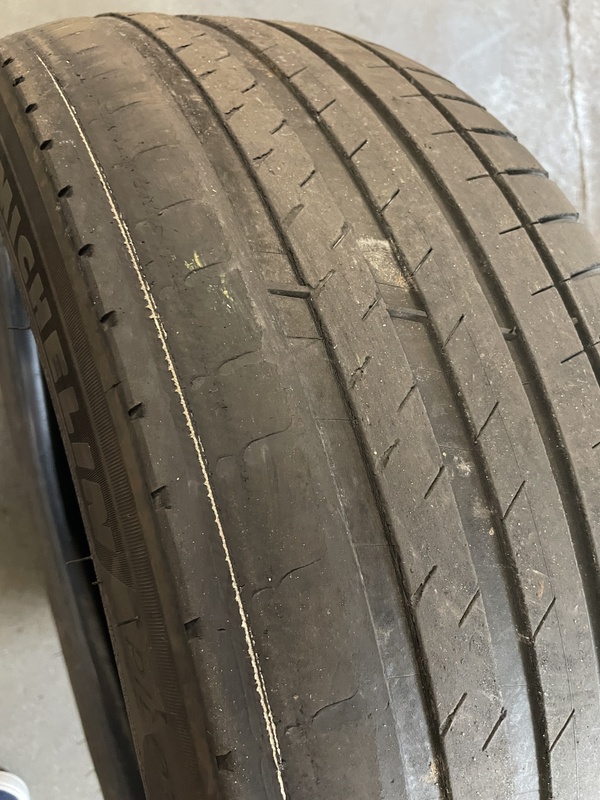 Afbeeldingslocatie: https://tweakers.net/i/bFjtpD6qOg-VFiFFl3PGdhO5xCA=/x800/filters:strip_icc():strip_exif()/f/image/4ol4l18pKU6qQgoeVIR39o0Z.jpg?f=fotoalbum_large