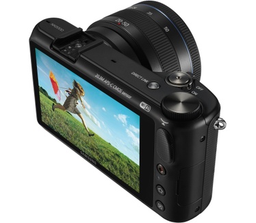 Samsung NX2020 + 20-50mm f/3.5-5.6 ED II NX Zwart