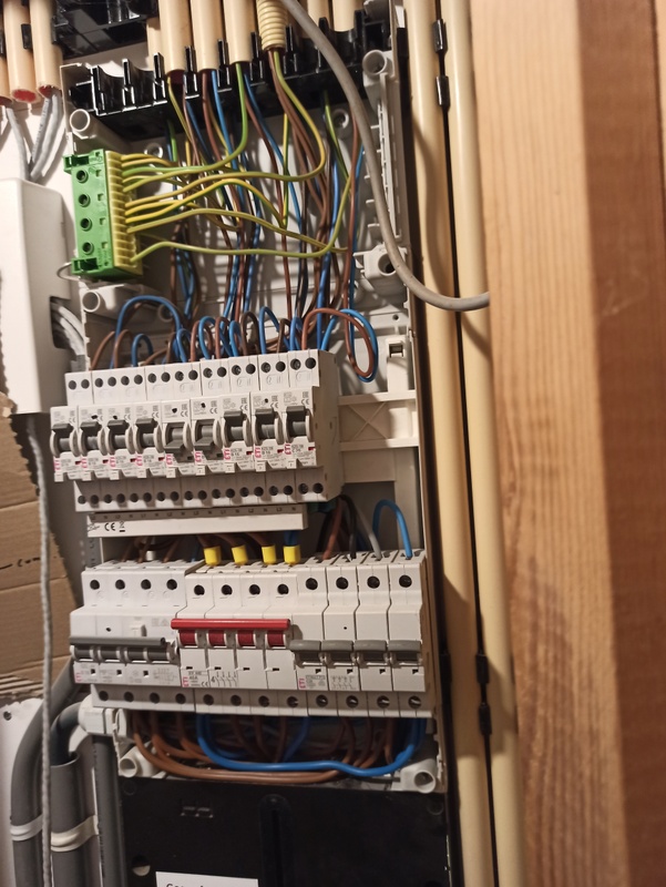 Afbeeldingslocatie: https://tweakers.net/i/bGJZvhbNLoxLS7uNOMklTD8q_0I=/x800/filters:strip_icc():strip_exif()/f/image/jQdEwsEimxjIgIFYjUK0fzUD.jpg?f=fotoalbum_large