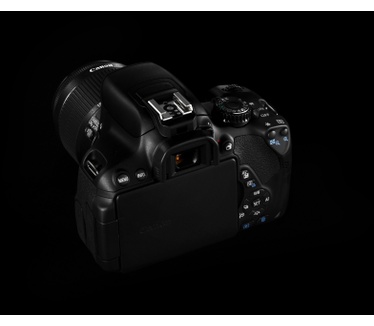 Canon EOS 650D + EF-S 18-55mm IS II Zwart