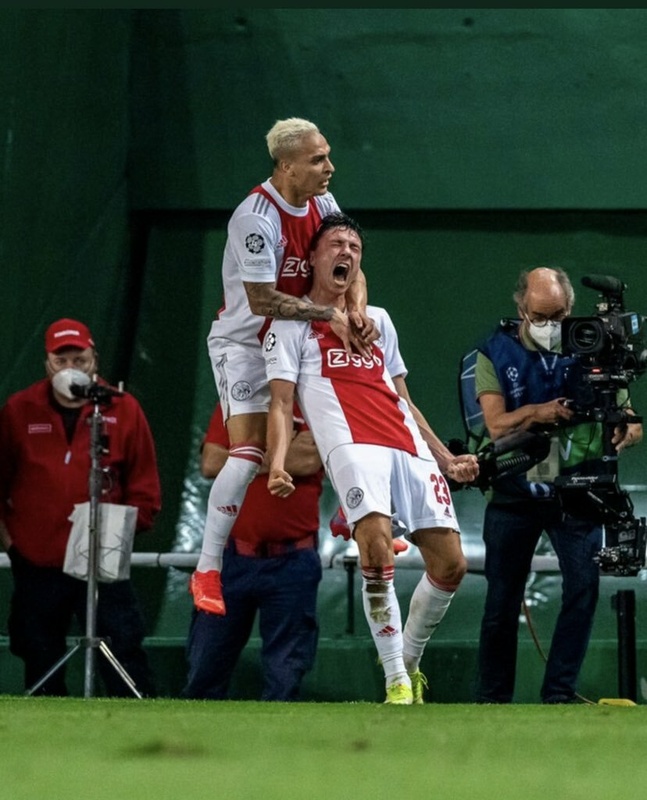 Afbeeldingslocatie: https://tweakers.net/i/bJekHOybi_Fg5xWC1fgqZ2gcuto=/x800/filters:strip_icc():strip_exif()/f/image/xDETt1JJRmm7JjNq0dH9MUiL.jpg?f=fotoalbum_large