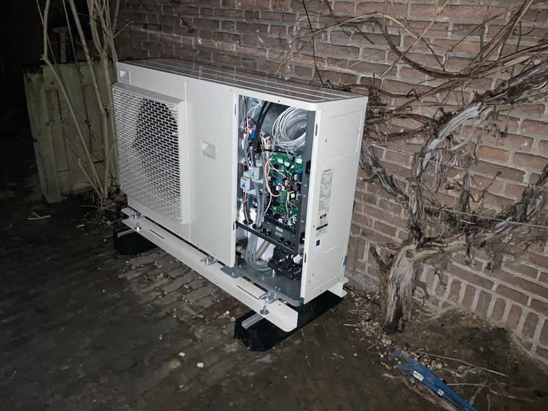 Afbeeldingslocatie: https://tweakers.net/i/bPbFBmOW91p85X5C1hc39MNoWAI=/800x/filters:strip_icc():strip_exif()/f/image/BpXRvDywsZOQMX4S627EhVKH.jpg?f=fotoalbum_large
