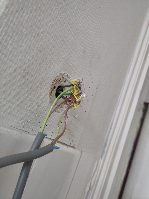 Afbeeldingslocatie: https://tweakers.net/i/bQ5rZ4aP24eaTT6-yY560y1E9aA=/x800/filters:strip_icc():strip_exif()/f/image/b1vTOtVLpYeHAFrW7VKxOwAc.jpg?f=fotoalbum_large