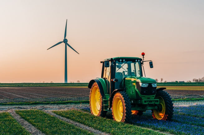 tractor