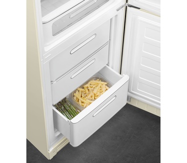Smeg FAB32RCR5