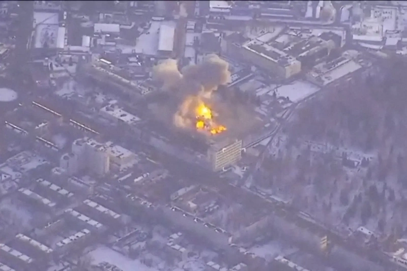 Afbeeldingslocatie: https://tweakers.net/i/bZY-04GsquhRH8-Lj3W2FHdEG3o=/800x/filters:strip_exif()/f/image/1iufyyYLMDSSc7Fe42ET5KUH.webp?f=fotoalbum_large