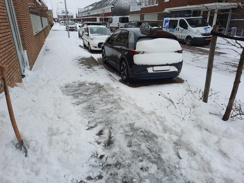 Afbeeldingslocatie: https://tweakers.net/i/bbfUIvUEGG110dCsgPeuZmU7nuI=/800x/filters:strip_icc():strip_exif()/f/image/n5fGas2oe2HnasSe8Q7FX2SI.jpg?f=fotoalbum_large