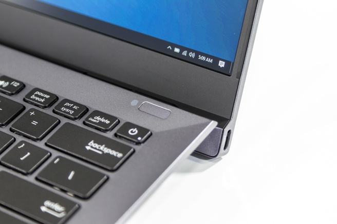 Asus B9440U