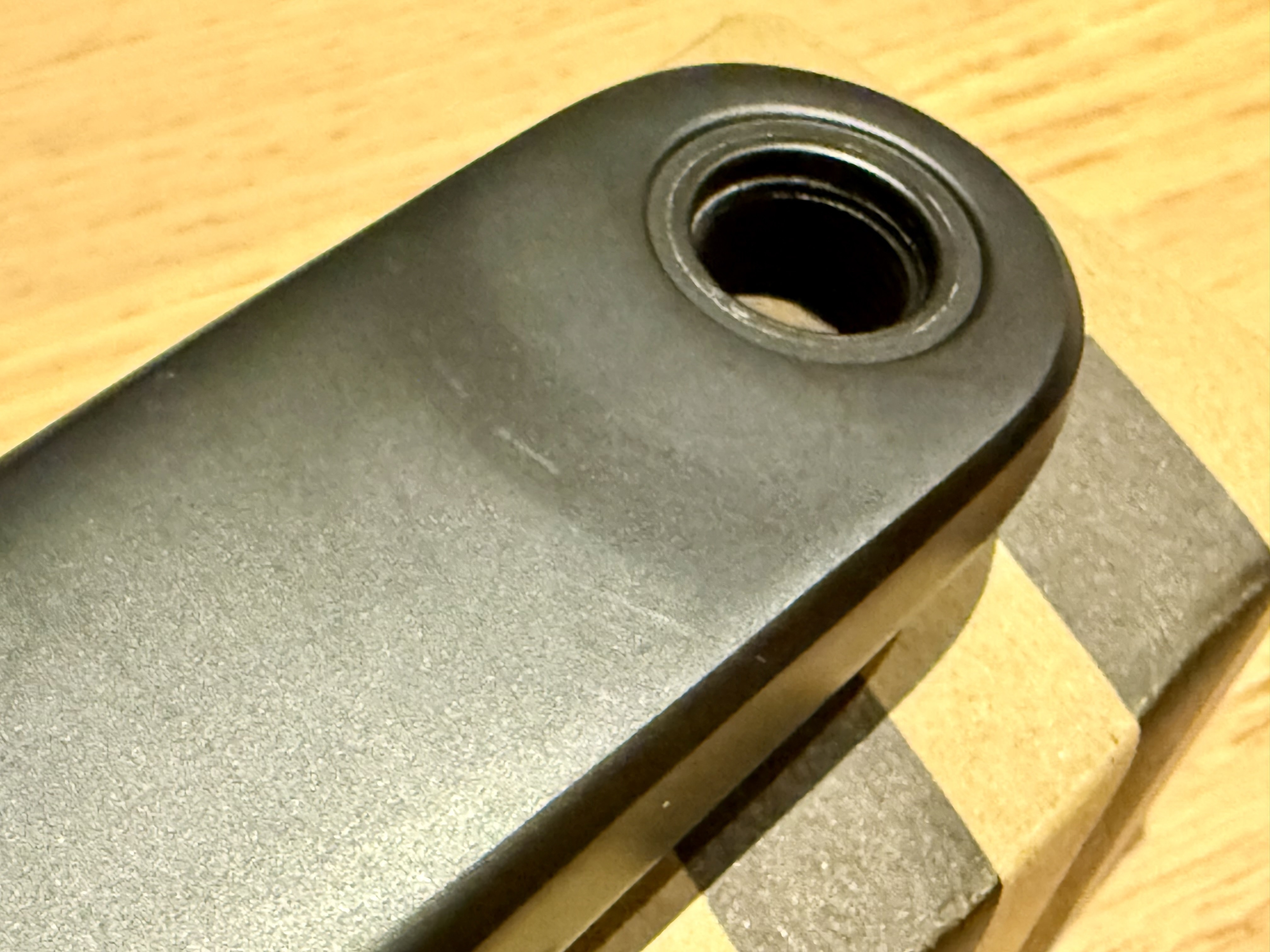 Afbeeldingslocatie: https://tweakers.net/i/bdMz5gNcBwYzBo9TOvqR44SVUZs=/fit-in/4920x3264/filters:max_bytes(3145728):no_upscale():strip_icc():strip_exif()/f/image/hUAmG31CvvSuPxl3djCFvMsU.jpg?f=user_large