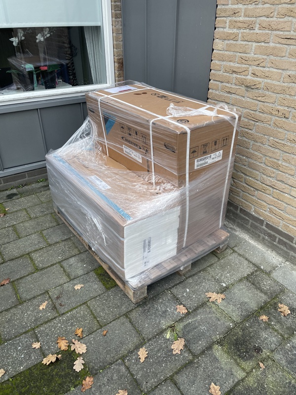 Afbeeldingslocatie: https://tweakers.net/i/bjWIY8-ZpgYD6xM_IP4cdZYnb9E=/x800/filters:strip_icc():strip_exif()/f/image/Tp7xKobikvz30mlIE0TiSVzX.jpg?f=fotoalbum_large