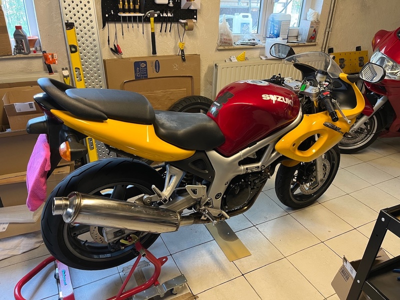 Afbeeldingslocatie: https://tweakers.net/i/bkS7viSKbfPzmnJCkbmotbya6ao=/800x/filters:strip_icc():strip_exif()/f/image/zCZihPiLDyMr2fmAC7xKxsGm.jpg?f=fotoalbum_large