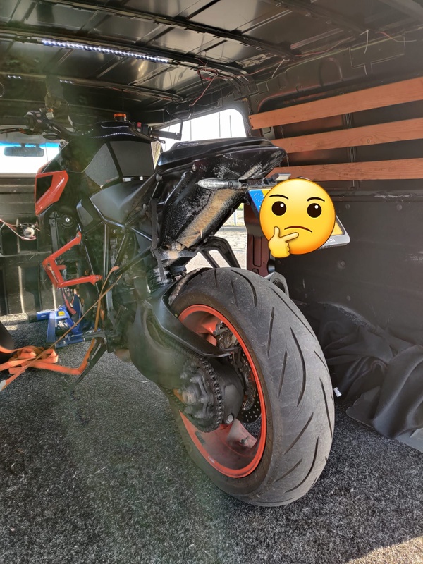 Afbeeldingslocatie: https://tweakers.net/i/bnjNudaOkaSp9z_cljBUgqeLLGs=/x800/filters:strip_icc():strip_exif()/f/image/8BtaEXOqcgHUOJhmfXuDA6Nq.jpg?f=fotoalbum_large