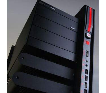Thermaltake Level 10 Gaming Station