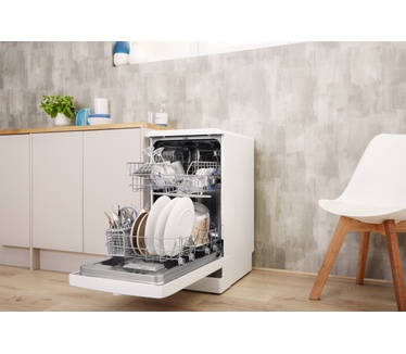 Indesit DSFE 1B10
