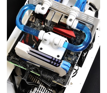 Lian Li PC-Y6W