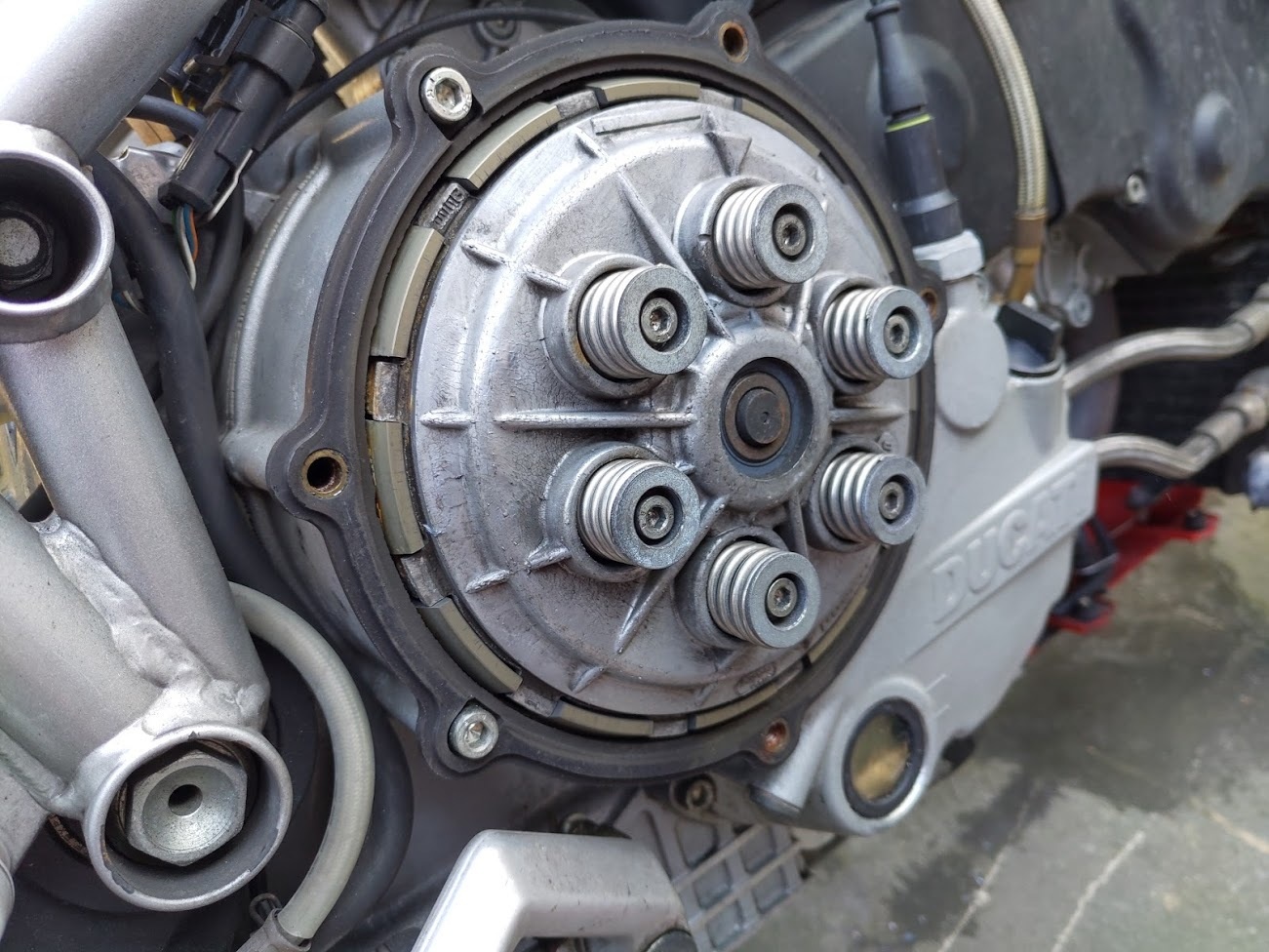 Afbeeldingslocatie: https://tweakers.net/i/c2a8vCleJT6Q4JY9yKyDuBePxwQ=/f/image/lNZOdjq4ZmgPJQsb5P0PKqh4.jpg