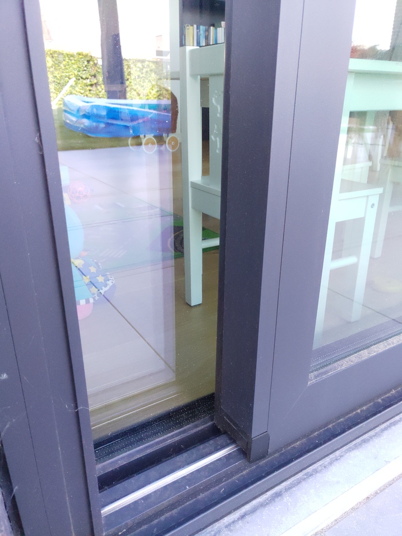 Afbeeldingslocatie: https://tweakers.net/i/c5TdIKgNMmKgu93qEKqkF3oElJs=/800x/filters:strip_icc():strip_exif()/f/image/MssRO5JEzTMY9Y0kILgGEThI.jpg?f=fotoalbum_large