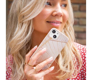 Selencia Aurora Fashion Backcover iPhone 14 - Duurzaam hoesje - 100% gerecycled - Earth Leaf Beige