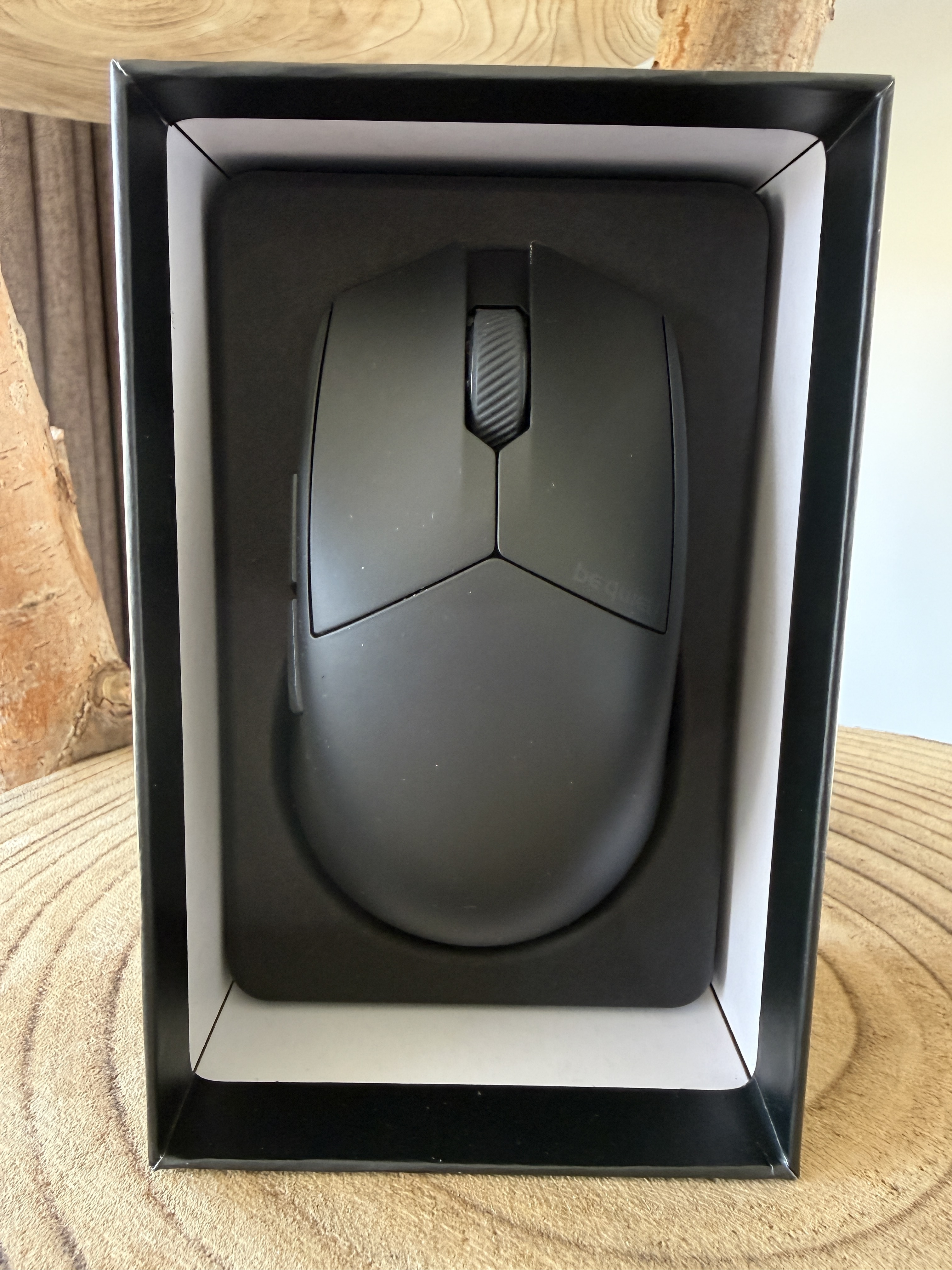 Afbeeldingslocatie: https://tweakers.net/i/cFgFfi8RtKb9jIx3HXKKIpX_1Bs=/m/383141/1W9Kl9MuAy2yw5fbyMIEjeuBgPxAXspMWLG4afXEv1Zysk43wM.jpeg