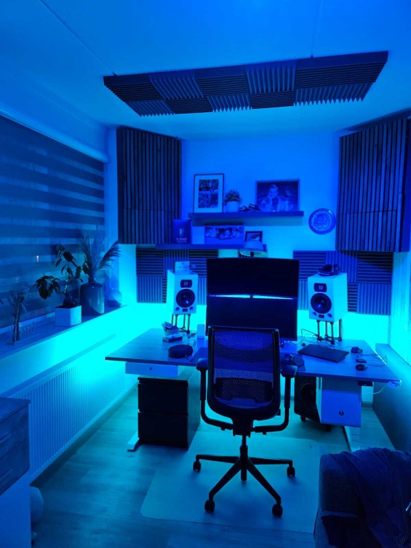 Afbeeldingslocatie: https://tweakers.net/i/cIyq0EoqC4zpxkKZbDfydfFZMy0=/x800/filters:strip_icc():strip_exif()/f/image/mQfrv3edqfsdzeFGGM8fb93V.jpg?f=fotoalbum_large