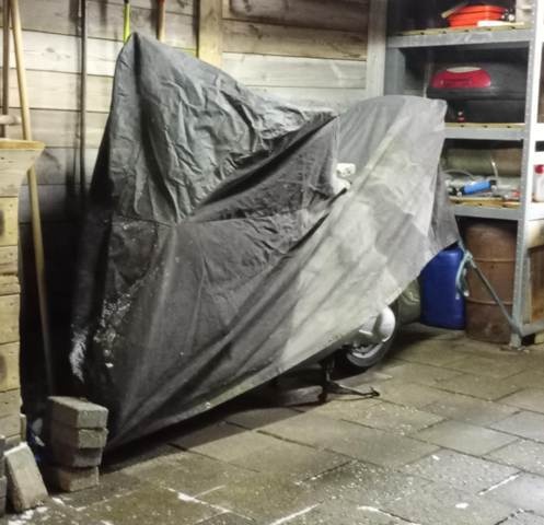 Afbeeldingslocatie: https://tweakers.net/i/cM0_tI-ChYnaxY4iYrL85SUdOXM=/fit-in/4920x3264/filters:max_bytes(3145728):no_upscale():strip_icc():strip_exif()/f/image/PmSMNfavbpyqzoXj0NgE6Frv.jpg?f=user_large