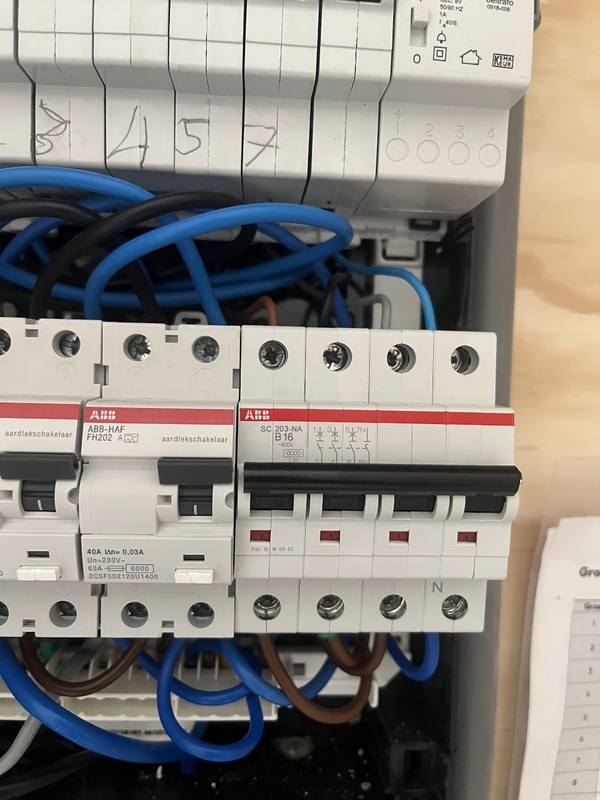 Afbeeldingslocatie: https://tweakers.net/i/cMxfwUjZhJqXkRoFEhpWqD--3x8=/x800/filters:strip_icc():strip_exif()/f/image/Pys7gdRO33WNeWC44Y1f0RjA.jpg?f=fotoalbum_large