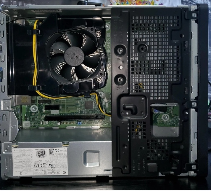 Afbeeldingslocatie: https://tweakers.net/i/cN-rFqP26txjTqL0HuIE4mDnVFY=/fit-in/4920x3264/filters:max_bytes(3145728):no_upscale():strip_icc():strip_exif()/f/image/ircdKLvQ65tRjdCYgXfp4Gba.jpg?f=user_large