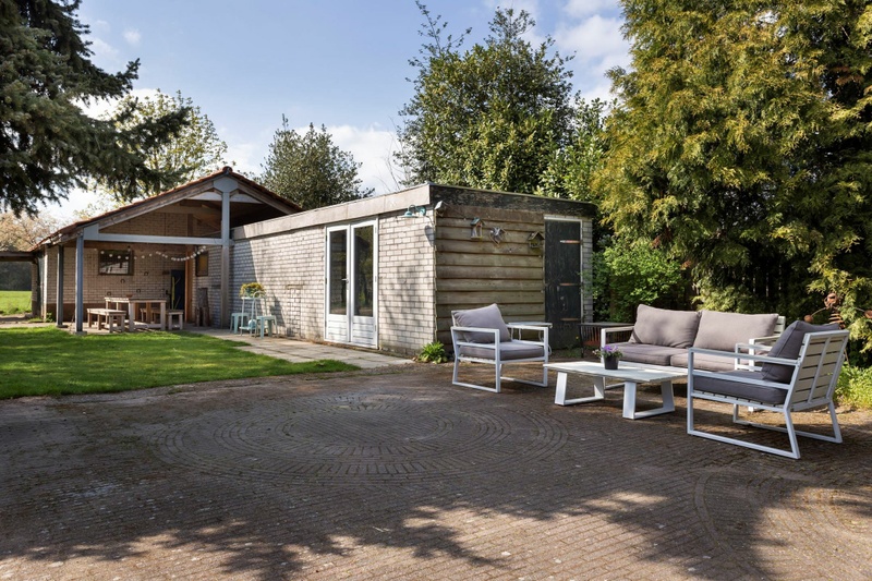 Afbeeldingslocatie: https://tweakers.net/i/cQ03wUHuFUGaXKrm9AI79pF5Fx8=/800x/filters:strip_icc():strip_exif()/f/image/AjX9CRDxNUMX9hMokzG5GpdZ.jpg?f=fotoalbum_large