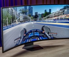 LG UltraGear evo 52G930B