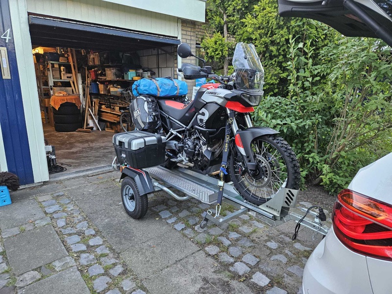 Afbeeldingslocatie: https://tweakers.net/i/cTaJ8debqkIOY9x5AnIgvHpYC9I=/800x/filters:strip_icc():strip_exif()/f/image/ZE3Y7GPIuzvdgcgavP3WnxCl.jpg?f=fotoalbum_large