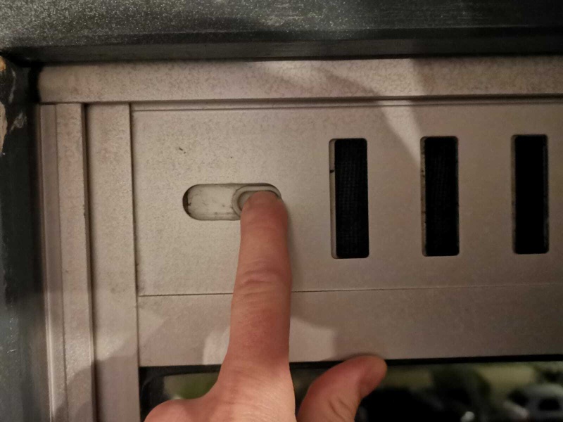 Afbeeldingslocatie: https://tweakers.net/i/c_23dhpMsGWkjzyaCNVTxdBiq5A=/800x/filters:strip_icc():strip_exif()/f/image/Ye1NarAkDDzWTVbyB4wNlFOc.jpg?f=fotoalbum_large