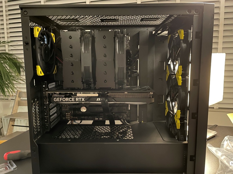 Afbeeldingslocatie: https://tweakers.net/i/cjXfYInxRW_0OT-JHhhu14R1alA=/800x/filters:strip_icc():strip_exif()/f/image/IAOJlTr2lrtcikoE1t2nIaUv.jpg?f=fotoalbum_large