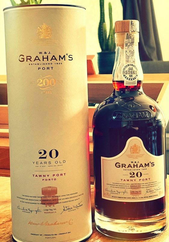 Afbeeldingslocatie: https://tweakers.net/i/cmKwKj8J5Qe5dCIMK_qjCNuVLXY=/x800/filters:strip_icc():strip_exif()/f/image/8BB7mmrv4aE4h4uecYyIEBcE.jpg?f=fotoalbum_large