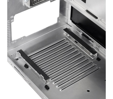 Lian Li PC-6B