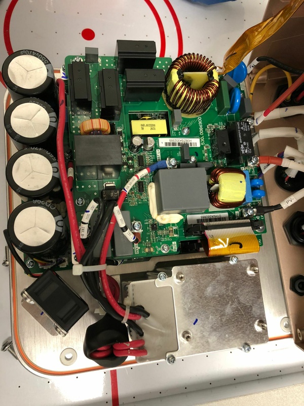 Afbeeldingslocatie: https://tweakers.net/i/cruWNOCSc88iWKFXDnzRKCOaxaw=/x800/filters:strip_icc():strip_exif()/f/image/QOJhRLptRafyUGSq31kZj2UL.jpg?f=fotoalbum_large