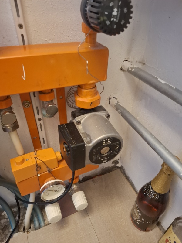 Afbeeldingslocatie: https://tweakers.net/i/csMvKuLb1R6fQP1ymkolAZEyOHE=/x800/filters:strip_icc():strip_exif()/f/image/BxRQzK1Pdz1cEqgrkxHwR0Al.jpg?f=fotoalbum_large