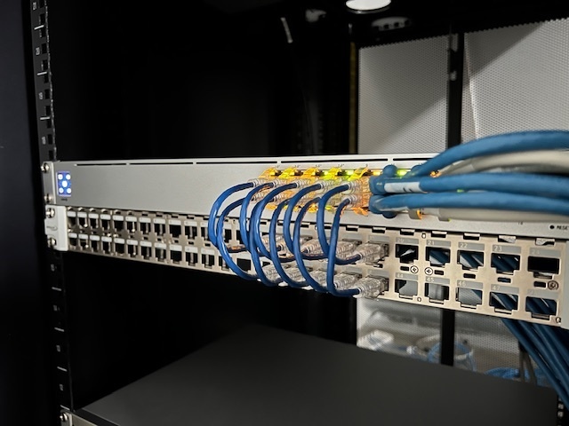 Afbeeldingslocatie: https://tweakers.net/i/cuZHhus86MoYza5Kbliyh8iHJpY=/fit-in/4920x3264/filters:max_bytes(3145728):no_upscale():strip_icc():strip_exif()/f/image/01l4dctQrEhfp5oenOGo5DpY.jpg?f=user_large