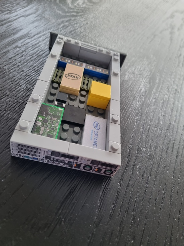 Afbeeldingslocatie: https://tweakers.net/i/cy-_j72owY1wxb4IzpxGvTLqMWE=/x800/filters:strip_icc():strip_exif()/f/image/dVZm2KHMBGjPg1r2OYHTNSUl.jpg?f=fotoalbum_large