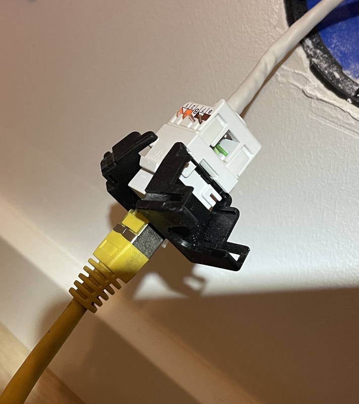 Afbeeldingslocatie: https://tweakers.net/i/czkQ-JnE9VbFA8A92BNE44rAkZQ=/x800/filters:strip_icc():strip_exif()/f/image/UOqTgHPwbF4pgDgQ1lIdxiox.jpg?f=fotoalbum_large