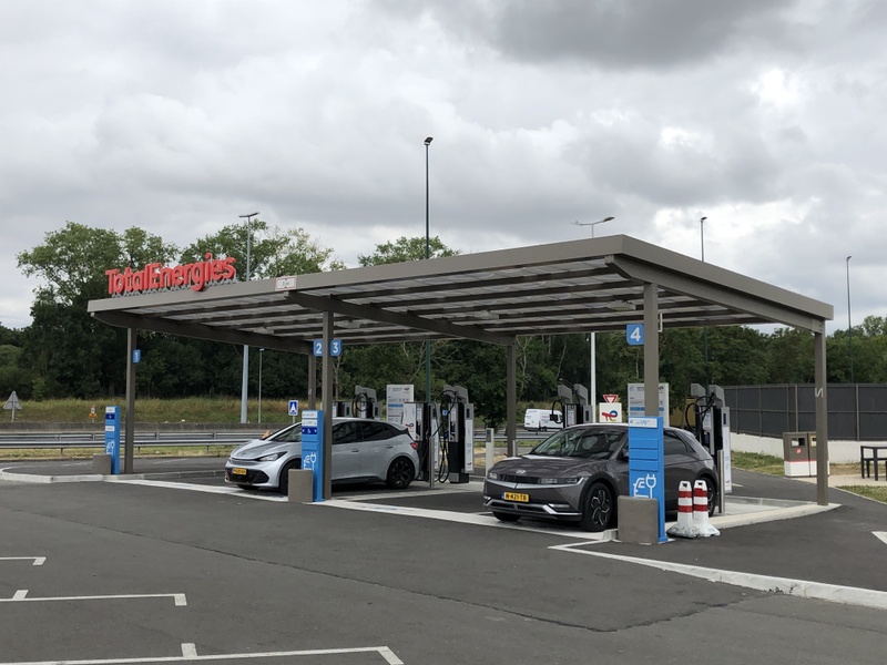 Afbeeldingslocatie: https://tweakers.net/i/d1lWYzBHXn22E7n0-Im7alMOA7Q=/800x/filters:strip_icc():strip_exif()/f/image/AM904ooWZn4wJzvfeKTi4DbF.jpg?f=fotoalbum_large