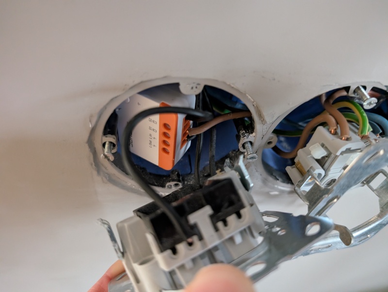 Afbeeldingslocatie: https://tweakers.net/i/d6OcHttZ4FLDsMs3t7b7x7P79C4=/800x/filters:strip_icc():strip_exif()/f/image/JLdtdnbphUJDQUbqB3XX7gna.jpg?f=fotoalbum_large