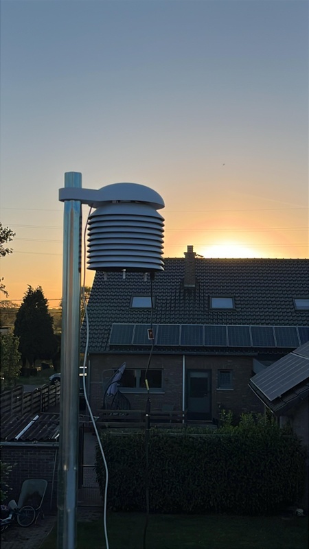 Afbeeldingslocatie: https://tweakers.net/i/d89Me3KPHPb2KjveMznqCEuwnys=/x800/filters:strip_icc():strip_exif()/f/image/EEJZ6HrKl6JyNbqXbvMDDuWQ.jpg?f=fotoalbum_large