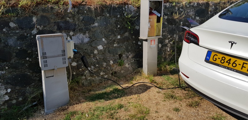 Afbeeldingslocatie: https://tweakers.net/i/dEYRl7oUVCiGCRDL8gsmovO7VI4=/800x/filters:strip_icc():strip_exif()/f/image/pypKHaaeHGQvqcMKa51wDB8k.jpg?f=fotoalbum_large