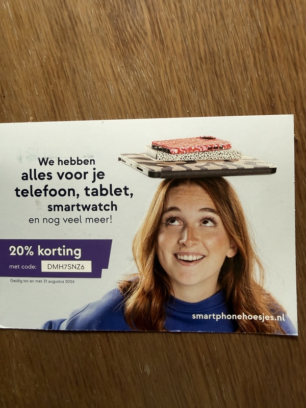Afbeeldingslocatie: https://tweakers.net/i/dFJw1WeQVMqFkw7MDIyPnmJequs=/x800/filters:strip_icc():strip_exif()/f/image/P7XPRvlmnHMuf8TJ567vbrFB.jpg?f=fotoalbum_large