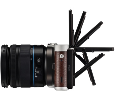 Samsung NX300M + 18-55mm f/3.5-5.6 OIS i-Function + SEF-8A Flitser Bruin