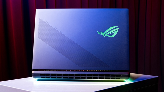 ASUS ROG Strix Scar 18