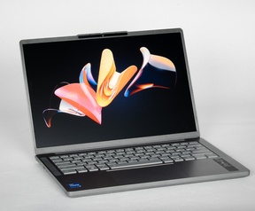 Lenovo Slim 3 14IRH10