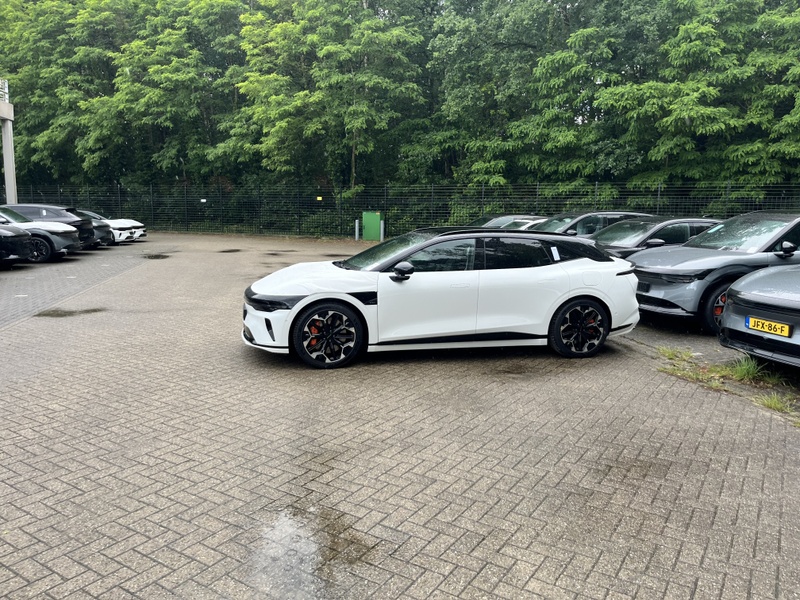 Afbeeldingslocatie: https://tweakers.net/i/dLfmcuYbnYgyvuBYtcvCJpUVAMg=/800x/filters:strip_icc():strip_exif()/f/image/L52weYJUUdV4ZrmHb519iN3A.jpg?f=fotoalbum_large