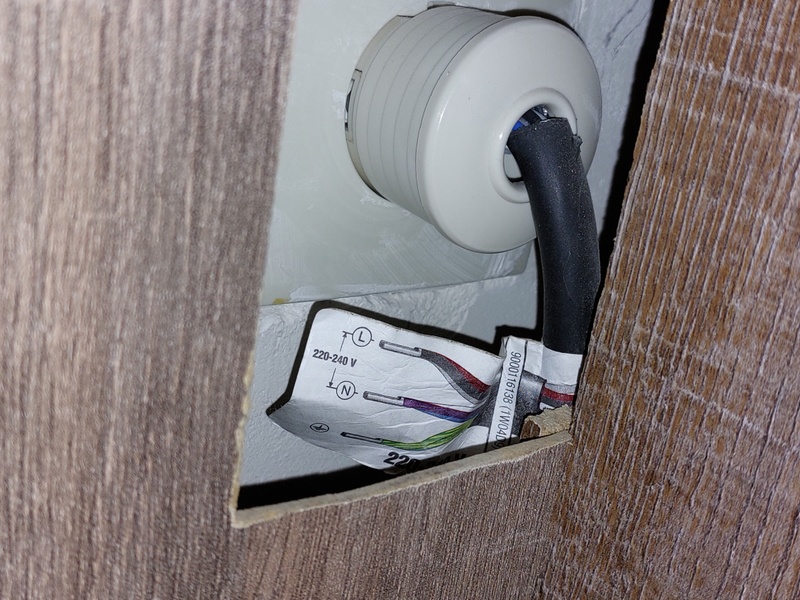 Afbeeldingslocatie: https://tweakers.net/i/dNwQD5dWv_me_4lbv5DdHUOSMic=/800x/filters:strip_icc():strip_exif()/f/image/LuGTexYmrmZleh2yBs1vzzwB.jpg?f=fotoalbum_large