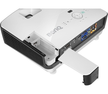 BenQ MX704. Projector helderheid: 3000 ANSI lumens, Projectietechnologie: DLP, Projector native resolution: XGA (1024x768). Levensduur lamp: 4500 uur, Vermogen lamp: 210 W, Serviceleeftijd van de lamp (economische mode): 6500 uur. Brandpuntbereik: 18